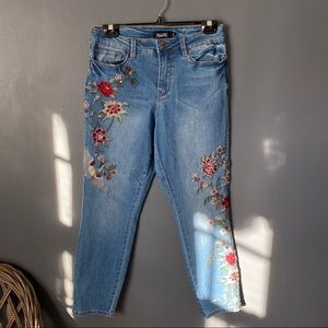 NEW Nanette Lepore High-Rise Embroidered Jeans